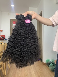 ผมต่อแบบ I-Tip เกรดเวียดนามแท้ เนื้อผมตรงสลวยเป็นลอนธรรมชาติ พร้อมสีที่ปรับแต่งได้และราคาโรงงาน - Product Image 3