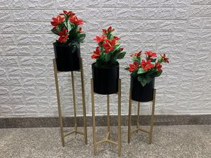 Support de plante sur pied en fer noir avec finition thermolaquée, design classique à motif circulaire, durable pour salon et balcon - Product Image 5