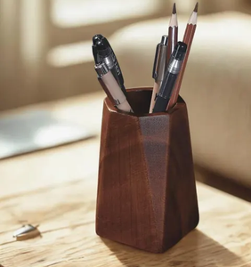 Porte-stylos en bois pour le rangement domestique, idéal pour le bureau à domicile et les fournitures scolaires - Product Image 1