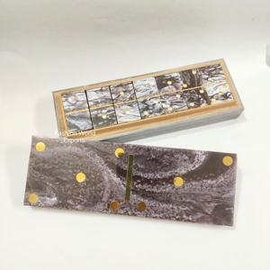 Caja de Almacenamiento de Dominó de Resina de Lujo con Detalles en Dorado, Juego de Dominó con Efecto Mármol Hecho a Mano con Base de Madera para Decoración del Hogar - Product Image 4