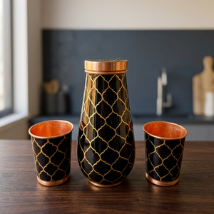 Ensemble de bouteilles en cuivre noir à motif treillis avec tasses assorties, flacon de service artisanal, vaisselle réutilisable, cadeau personnalisé, vente en gros - Product Image 1