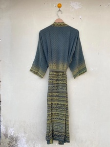 Robe de chambre en soie verte Robe Kimono vintage Robe de mariée Robe en soie Lounge Wear Kimono en soie Boho - Product Image 6