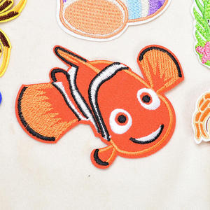 Patch brodé thermocollant en tissu sergé pour vêtements, casquettes, sacs à dos et sacs – Vente en gros - Product Image 4