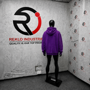 Sudadera Premium Morada para Hombre, Estilo Desgastado, con Gráfico de Cruz, Felpa Gruesa, Estilo Urbano, Informal, para el Campus - Product Image 4