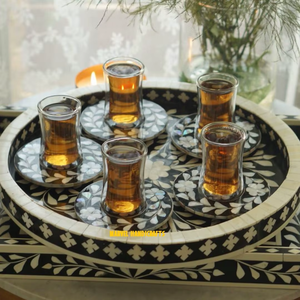 Plateau de service artisanal en bois et nacre |   Sous-verres, assiettes, décorations pour la maison, décorations de mariage, cadeaux de luxe faits à la main pour l'Aïd et le Ramadan - Product Image 3