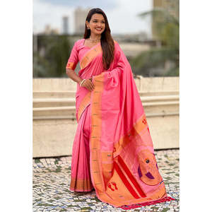 Sari en soie Paithani tissé Zari rose pâle, vêtements indiens et pakistanais, avec motif Mahalaxmi par Elite Weaves, 650g - Product Image 2