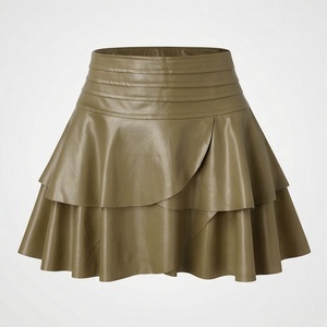 Jupe courte en similicuir PU taille haute pour femme, style évasé à volants en satin, couleur unie, toutes saisons - Product Image 1