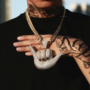 Colgante de mano de rock extragrande - Colgante de plata de ley 925 con diamante de moissanita, piedras engastadas a mano, joyería personalizada, colgante llamativo - Product Image 2