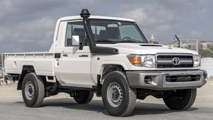 TOYO TA LA ND CRUISER LC79 SC DOUBLE CABINE 4 PORTES 4.0L Essence V6 Transmission Automatique OCCASION 2023 - Product Image 6