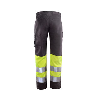 Heavy duty workwear pants for men with reinforced <b>knees</b> and utility pockets for construction and industrial use - Product Image 5