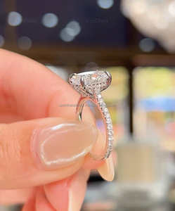 Anillo de Compromiso Clásico con Diamante Ovalado de 2.00CT Cultivado en Laboratorio, Oro Amarillo Sólido de 14K, Engaste de Garras, Joyería Fina para Mujer - Product Image 2