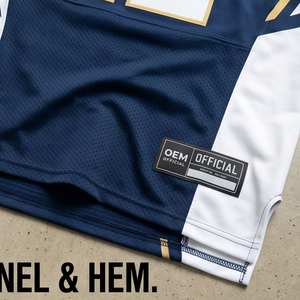Maillot de football personnalisable par sublimation, tenue d'entraînement, maillots de football, maillot américain col en V, maillot avec numéro d'équipe - Product Image 4