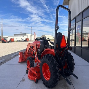 Mini-tracteur diesel Kubota Lx2620 4x4 durable, parfait pour les besoins agricoles modernes, avec un moteur efficace et une utilisation facile - Product Image 1