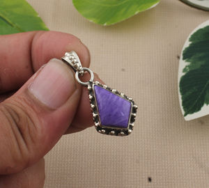 Pendentif vintage en charoïte naturelle, argent sterling 925 plaqué platine, collier en pierre précieuse violette rare, qualité authentique russe - Product Image 2
