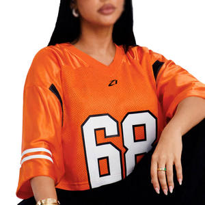 Camiseta Deportiva Corta para Mujer, Color Naranja, Transpirable, Cuello Redondo, Estampado Personalizado, Estilo American Football, Corte Holgado, Fabricación OEM - Product Image 4