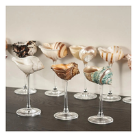Verre à vin en verre fait main, nouveau design, motif coquillage côtier, 99 Gold Data, à long pied, 101-200ml, pour la décoration intérieure, les boutiques et les mariages, vente en gros