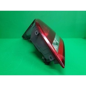 ไฟท้ายมือสองของรถยนต์อีควัส ขวา รุ่น 924023N000 - Product Image 3