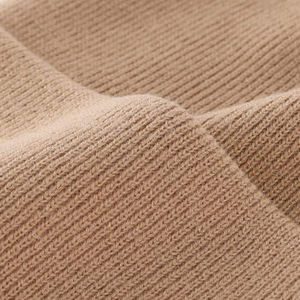 Gorro de Punto Ikhlas Sports con Logotipo en Parche Beige, Gorro de Invierno Unisex, Tejido Suave y Cálido de Poliéster/Algodón Premium - Product Image 5