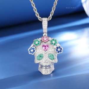 Colgante de Calavera Floral Gótica con Moissanita – Joyería de Estética Oscura, Colgante de Calavera con Flor – Joyería Gótica de Plata de Ley 925 - Product Image 1