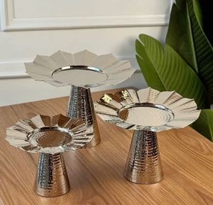 Ensemble de présentoirs floraux en aluminium poli argenté, écologiques et luxueux, pour mariage, plateau de service, support à gâteau, Innovation Craft International - Product Image 3