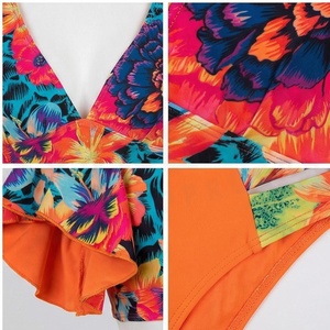 Ensemble bikini 2 pièces à imprimé floral avec haut court à volants et bas hipster orange, maillot de bain pour femme à col en V profond - Product Image 4