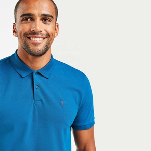 T-shirt homme anti-rides en piqué de coton à manches courtes, avec logo découpé sur le devant et grandes rayures contrastées, motif cheval - Product Image 3