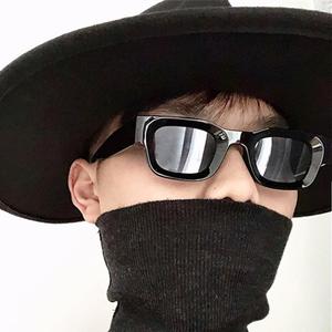 European American Retro Hip-Hop Punk Sunglasses Small Frame Concave Shape with UV Protection Gold Frame Trendy Style - Product Image 3