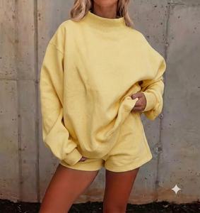 Women's Oversized Mockneck Sweatshirt Modern Casual Fashion Loose Silhouette Long Sleeve Everyday Essential - Product Image 1