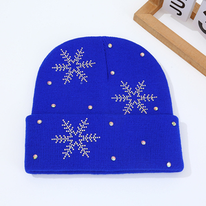 Gorro de Punto Acrílico Personalizado con Diseño de Copo de Nieve y Pedrería, Cálido para Invierno, Unisex, para Esquí y Viajes - Product Image 6