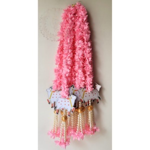 Guirnalda de flores con motivos de vaca hecha a mano, juego de 10 colgantes decorativos para puerta, para decoración festiva y de pooja. - Product Image 3