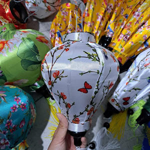 Fábrica de Vietnam suministra faroles de papel de seda con marco de bambú para decoración interior del hogar e iluminación de eventos en jardines al aire libre. - Product Image 1