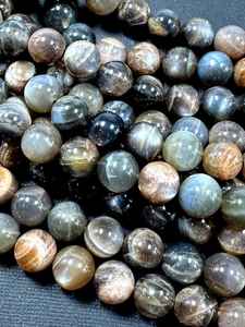 ลูกปัดมูนสโตนสีดำธรรมชาติ รูปทรงกลมเรียบเนียน คุณภาพเยี่ยม มูนสโตนเรนโบว์ ร้อยเป็นเส้นยาว 15.5 นิ้ว - Product Image 3
