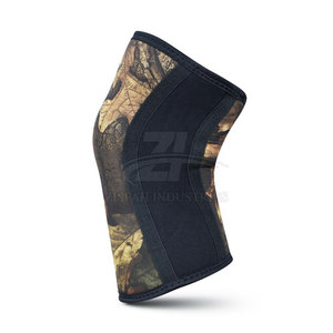 Rodillera ajustable diseñada para soporte, comodidad y compresión durante entrenamientos, deportes y movimiento diario. - Product Image 5