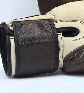 Guantes de boxeo en oferta, hechos de cuero de primera calidad, en colores y diseños personalizados, sin logo, para entrenamiento y golpeo. - Product Image 2