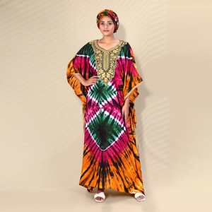 ชุดราโยนฟาราชาแบบกะฟตัน ปักลายที่คอเสื้อ ดีไซน์เรียบหรู พิมพ์ลายทั้งตัว แขนเสื้อทรงกว้างพลิ้วไหว ยาวลากพื้น ทรงสวยสง่า เหมาะสำหรับวันอีด - Product Image 2