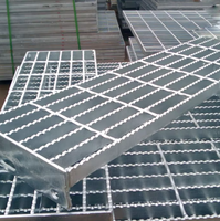 Grille en acier composite galvanisée à chaud, grille de pont en acier au carbone - Grille de passerelle extérieure durable