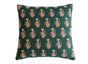 Funda de Almohada Moderna de Algodón 100% con Estampado a Mano para Uso Doméstico y Hospitalario - Product Image 2