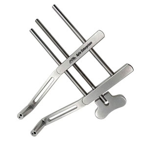 Instrument chirurgical vétérinaire pour interventions orthopédiques chez les animaux de compagnie : Aiguille de traction osseuse, rétracteur, presseur, dispositif de fermeture - Product Image 1