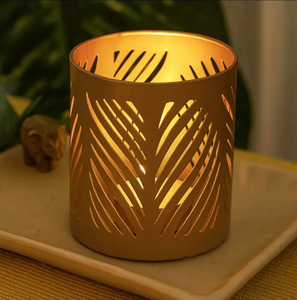 Elegante Portavelas de Metal con Diseño Sofisticado, Perfecto para Decoraciones Festivas y Decoración de Mesa Duradera - Product Image 2