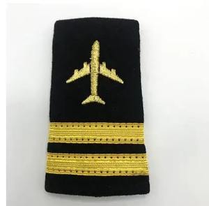 Nueva insignia de piloto de aviación dorada para el hombro - Product Image 4