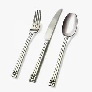 Ensemble de couverts en métal de luxe, collection élégante de couverts pour mariage, fête, restaurant et décoration de table d'hôtel - Product Image 6