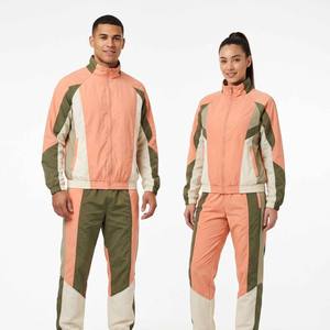 Ensemble de jogging en nylon pour femme, prêt à expédier, taille élastique, poches zippées, logo personnalisé, idéal pour les tenues de voyage et de loisirs - Product Image 6