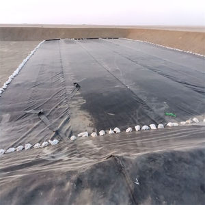 HDPE ، 0 3 ، 3 ، أسود وأبيض لبناء قنوات مدافن النفايات ، تخزين المياه الزراعية - Product Image 2