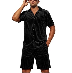 Conjunto de Camisa y Pantalones Cortos de Terciopelo Acanalado para Hombre, Cuello Camisero con Botones, Color Negro, Terciopelo de Alta Calidad - Product Image 1