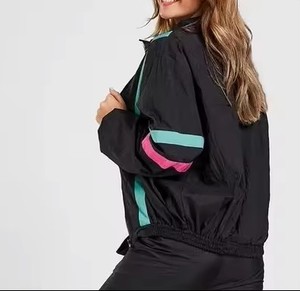 Veste de survêtement coupe-vent imperméable légère et respirante en polyester pour streetwear et activités de plein air - Product Image 5