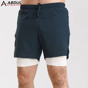 Shorts de sport durables pour hommes, conçus pour les séances d'entraînement intenses, les séances de gym et la course en plein air, avec un matériau flexible et résistant. - Product Image 1