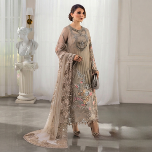 Robes de créateurs pour femmes, robes de soirée modernes avec des silhouettes fluides, des drapés élégants et une construction en tissu de haute qualité - Product Image 6