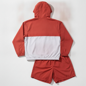 ชุดวอร์มแบบ unisex สีแดงขาว ลายบล็อกสี ฮู้ดมีซิป แขนยาว แห้งเร็ว น้ำหนักเบา ผลิตจากโพลีเอสเตอร์ เหมาะสำหรับใส่ลำลองในฤดูร้อน - Product Image 3