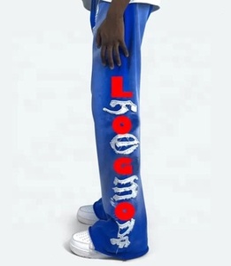 Pantalon de jogging ample en coton pour homme, taille haute, style décontracté, avec broderie et patchs déchirés, coupe évasée, personnalisable avec logo OEM - Product Image 3