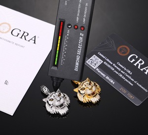 Nueva Joyería Masculina al por Mayor, Colgante de Cabeza de Tigre 3D con Ojos Esmaltados, Chapado en Oro sobre Plata de Ley 925, Estilo Hip Hop, con Moissanita - Product Image 4